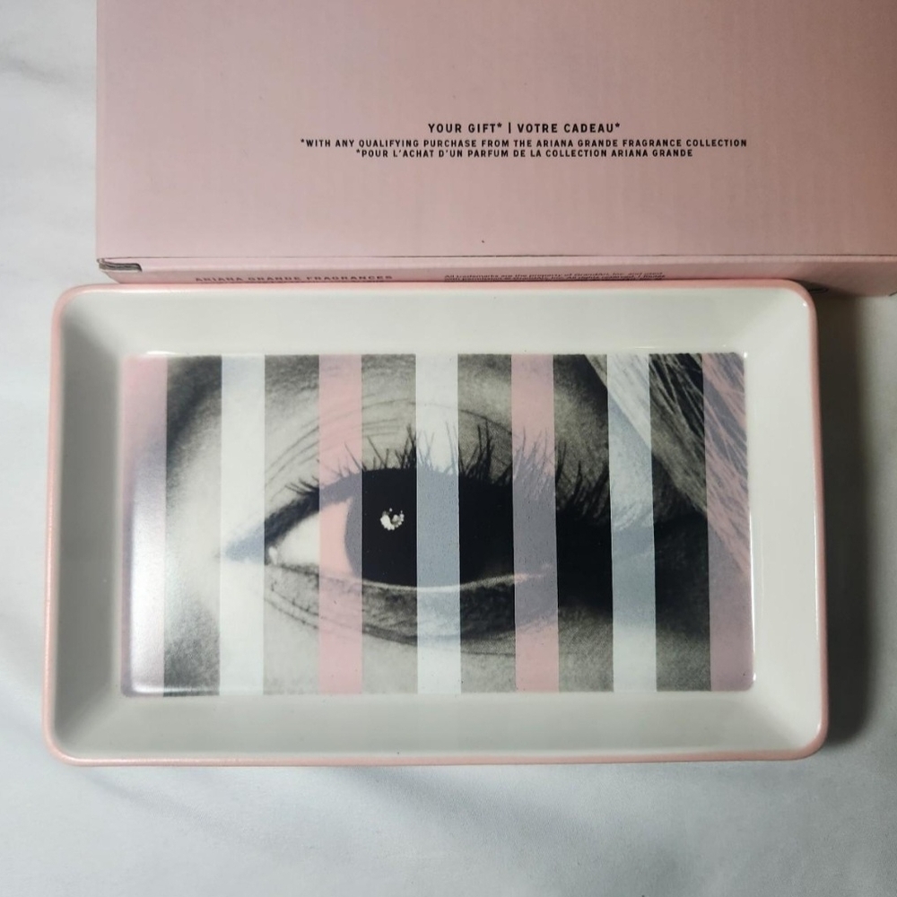 Ariana Grande Pink and White Makeup Tray